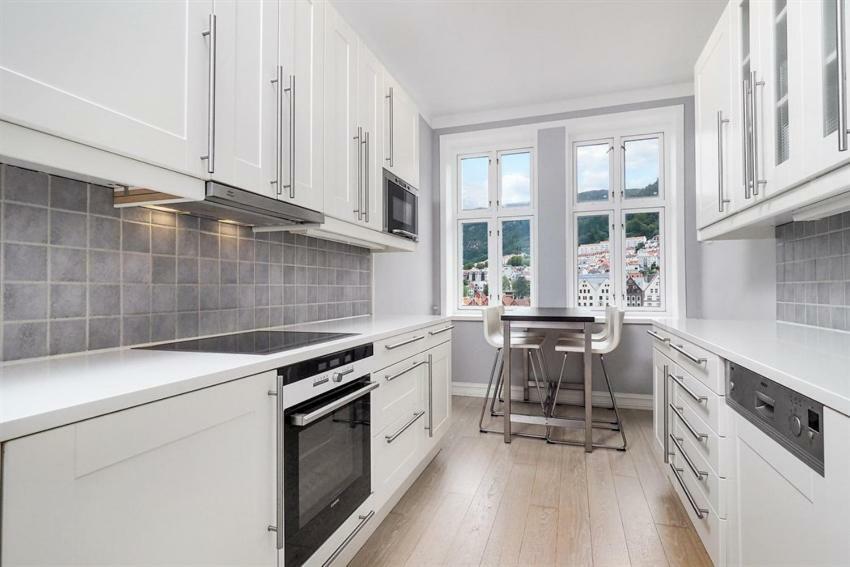 With Beautiful View To Bryggen Apartment *
