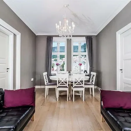 Apartment With Beautiful View To Bryggen Bergen Exterior photo